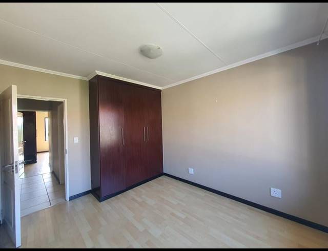 3 BEDROOM TOWNHOUSE FOR SALE IN ACACIA